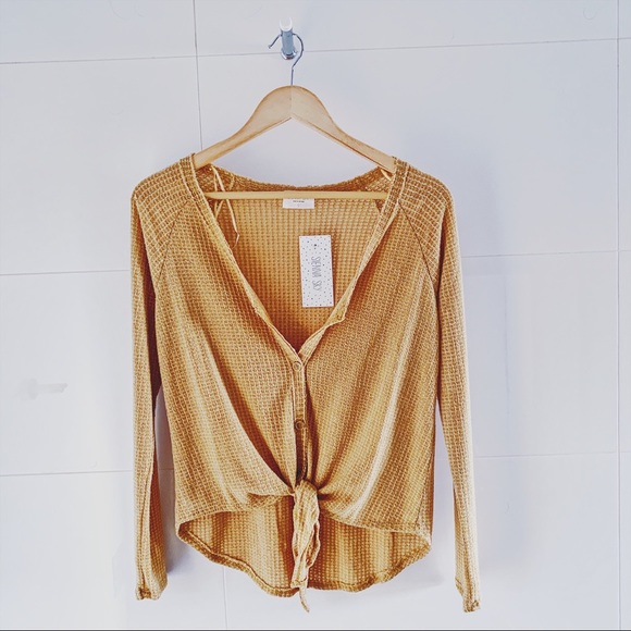 Sienna Sky Tops - Sienna Sky ✨Bright Mustard Yellow Metallic Knit T